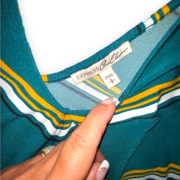 Express One Eleven Green Stripe Wide Sleeve Banded Bottom Top - Picture 8 of 8
